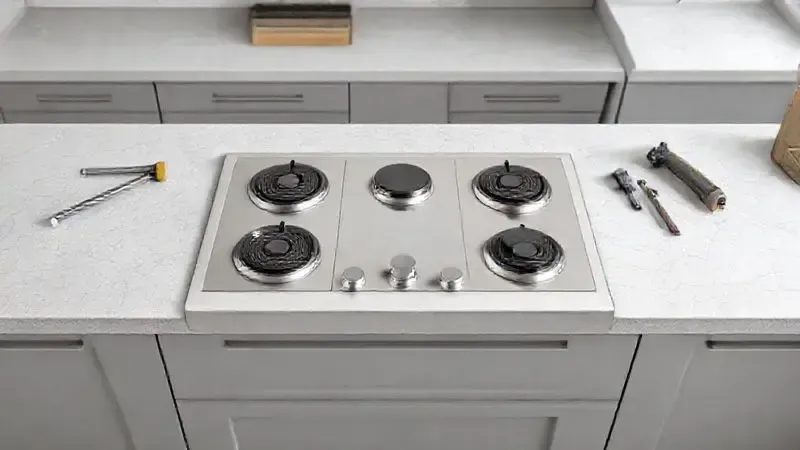 Renderização 3D ilustrando o processo de instalação de um cooktop 5 bocas sendo encaixado na bancada da cozinha.